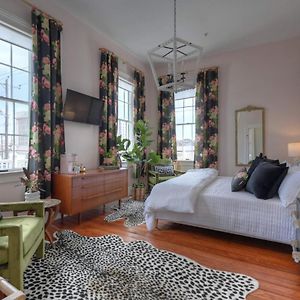 Deluxe Double Room Bath